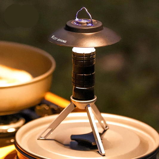 Lanterne de camping portable avec base magnétique, rechargeable USB-c, imperméable.